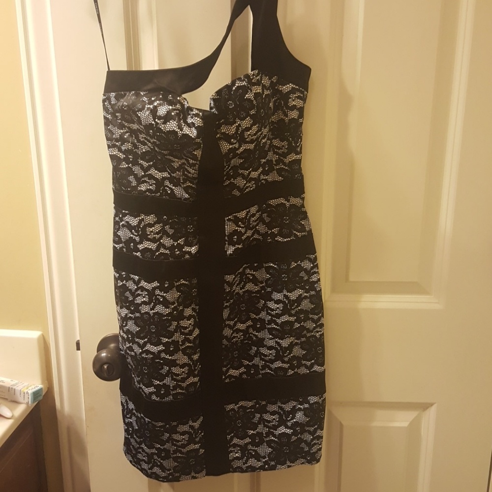 One Shoulder Black dress with Lace Pattern